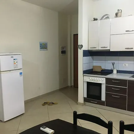 Appartamento Noah 2 Bedrooms 300 M From Lungomare With Private Parking Vlorë