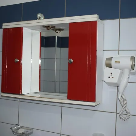 Noah 2 Bedrooms 300 M From Lungomare With Private Parking Vlorë