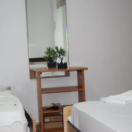 Noah 2 Bedrooms 300 M From Lungomare With Private Parking