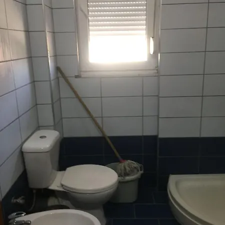 Noah 2 Bedrooms 300 M From Lungomare With Private Parking Vlorë