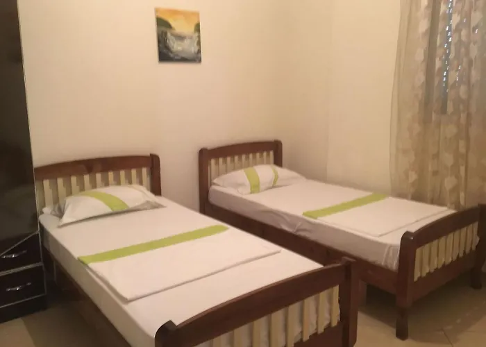 Noah 2 Bedrooms 300 M From Lungomare With Private Parking *