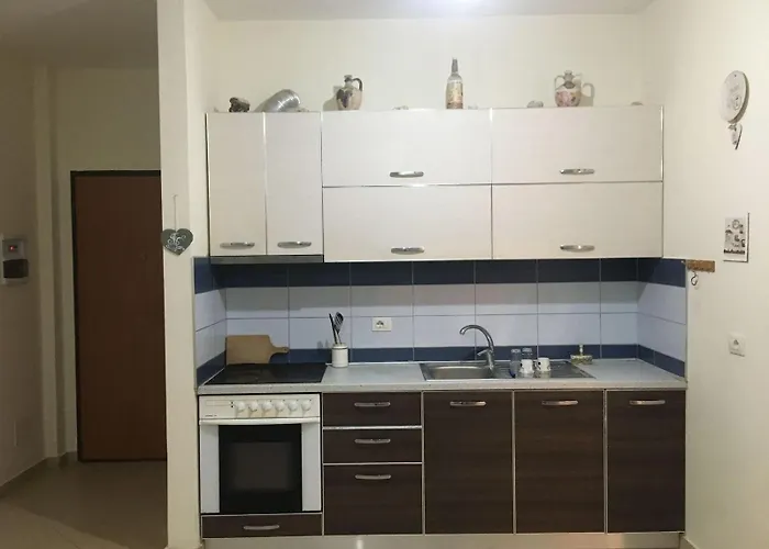 Noah 2 Bedrooms 300 M From Lungomare With Private Parking *