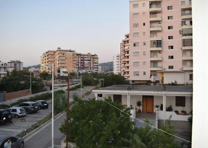 Noah 2 Bedrooms 300 M From Lungomare With Private Parking Appartamento Vlorë