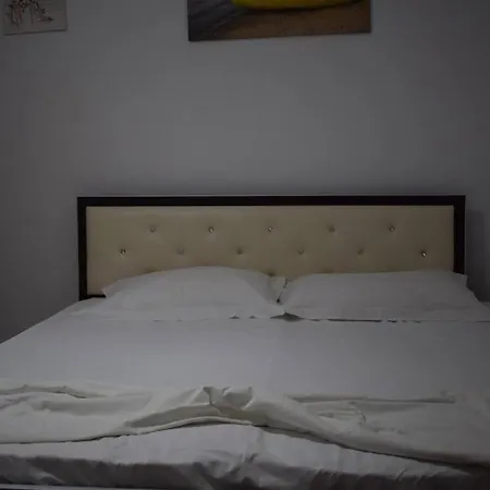 Noah 2 Bedrooms Apartment 300 M From Lungomare With Private Parking