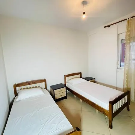 Noah 2 Bedrooms Apartment 300 M From Lungomare With Private Parking Apartment