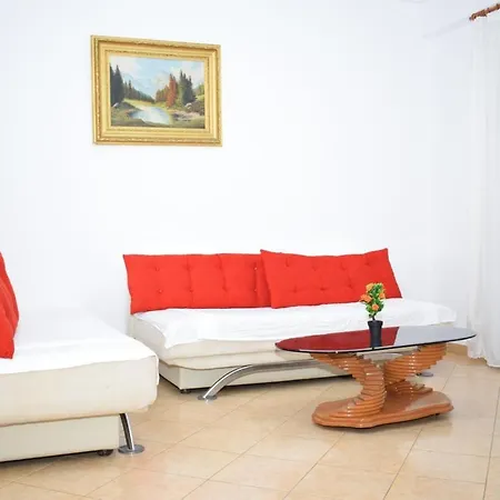 Apartment Noah 2 Bedrooms Apartment 300 M From Lungomare With Private Parking