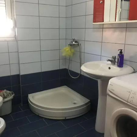 Noah 2 Bedrooms 300 M From Lungomare With Private Parking * Avlonya