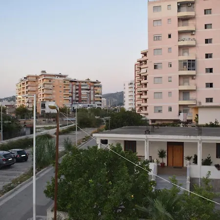Noah 2 Bedrooms Apartment 300 M From Lungomare With Private Parking Apartment Vlore