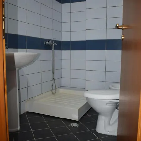 Daire Noah 2 Bedrooms 300 M From Lungomare With Private Parking Avlonya